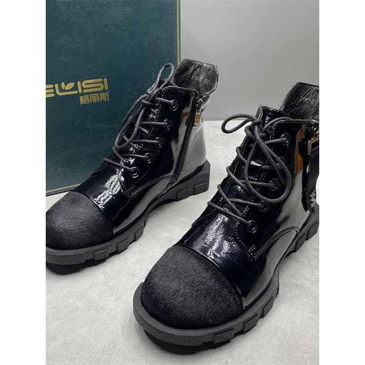 Estilo britânico Martin botas femininas 2025 outono inverno forro de lã moda rendas botas de motocicleta bonito couro pa