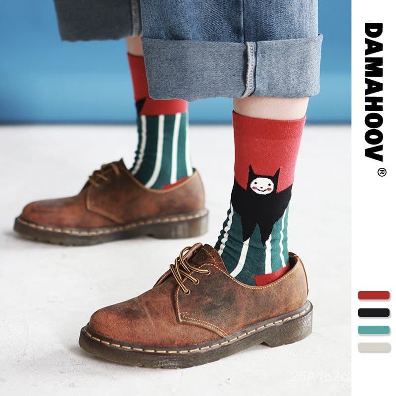 Meias femininas com estilo vintage artístico e ilustração exclusiva de morcego em desenho animado, meias de cano médio r