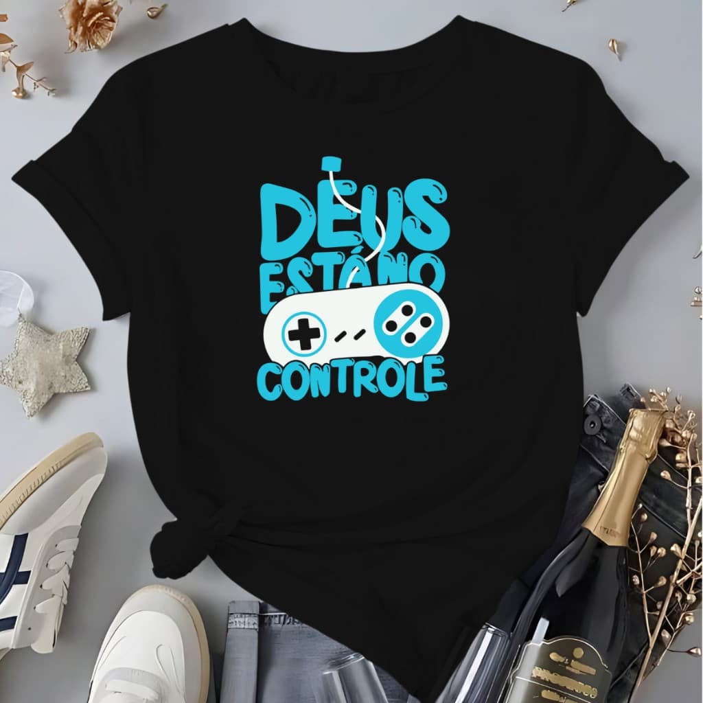 Camiseta Unissex Deus Está No Controle Blusa 100% Algodão Moda Católica Evangélica Cristã Envio Rápido