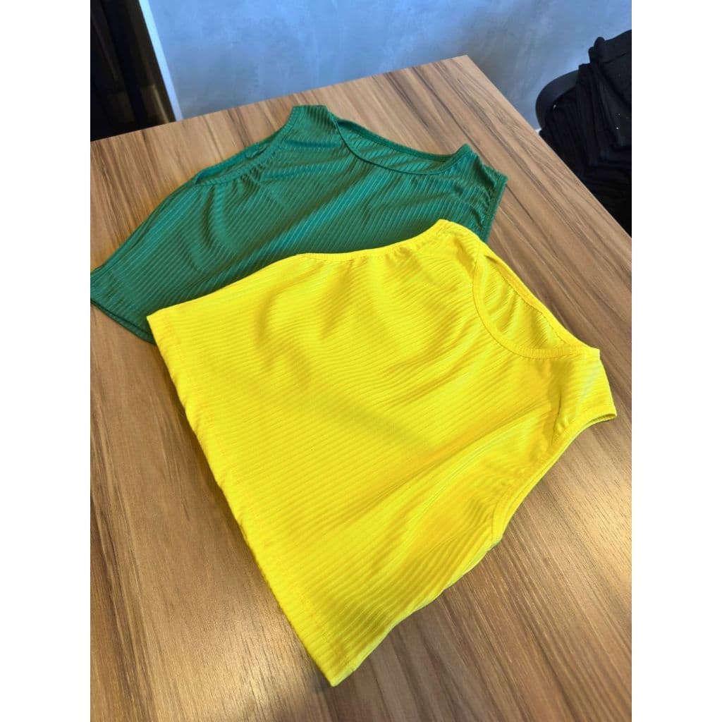 Kit 2 Peças Cropped Regata Feminina Canelada Blusa Torcedora Casual Básica Dia a Dia Confortável Vibrante Kit 2 Unidades