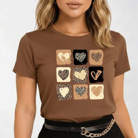 Camiseta Feminina Corações Animal Print – T-Shirt Marrom Estilosa Moda Casual