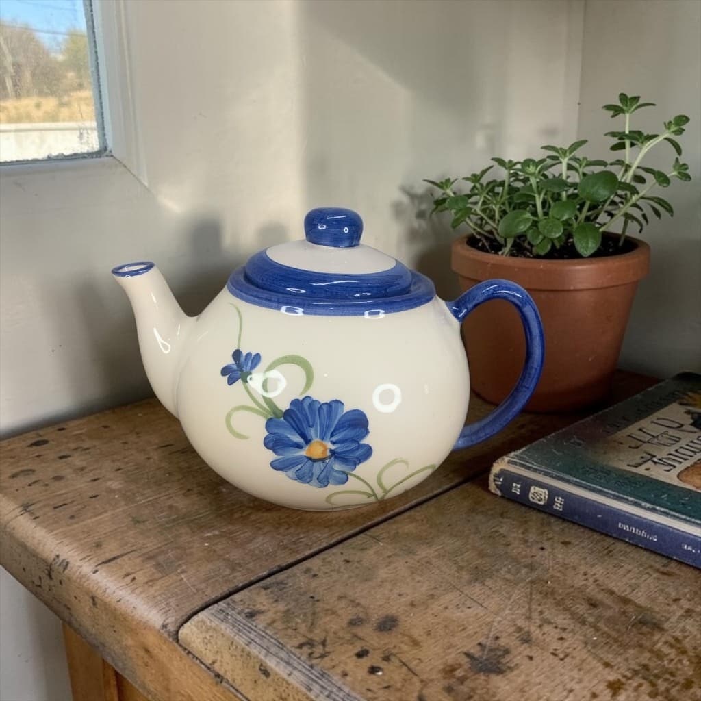 Bule Decorado Azul Com Flores Para Café Ou Chá 600ml Em Cerâmica Pintado A Mão