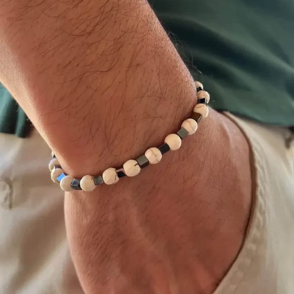 Pulseira Masculina Rock Pedra Natural Howlita e Hematita Ajustável