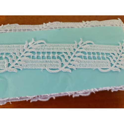 Renda Guipir Estreita Bordada Rolo 13,7mts Yl614 Para Véu Artesanato