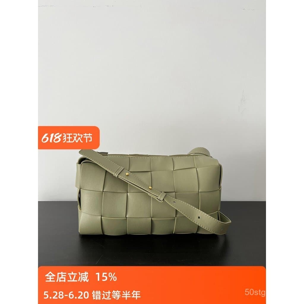 Bolsa de ombro em tecido trançado, bolsa de mão, estilo "brickcassette", mesmo estilo de Zhou Yutong, couro genuíno, gra