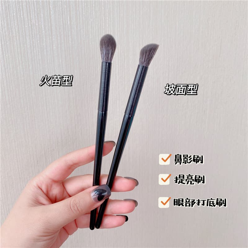 Miss Qian.Slope Highlighter Brush Pincel iluminador Gota de água Nariz Sombra Pincel de contorno Pincel de cor uniforme
