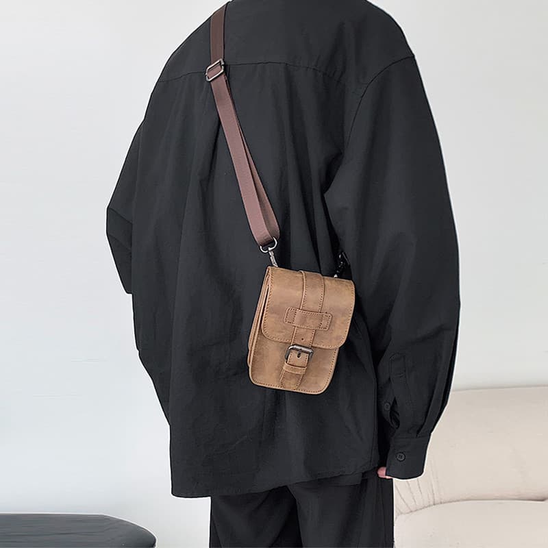 High-End Retro sentimento Vertical Flip pequeno quadrado saco na moda ins estilo masculino mudança saco do telefone móve