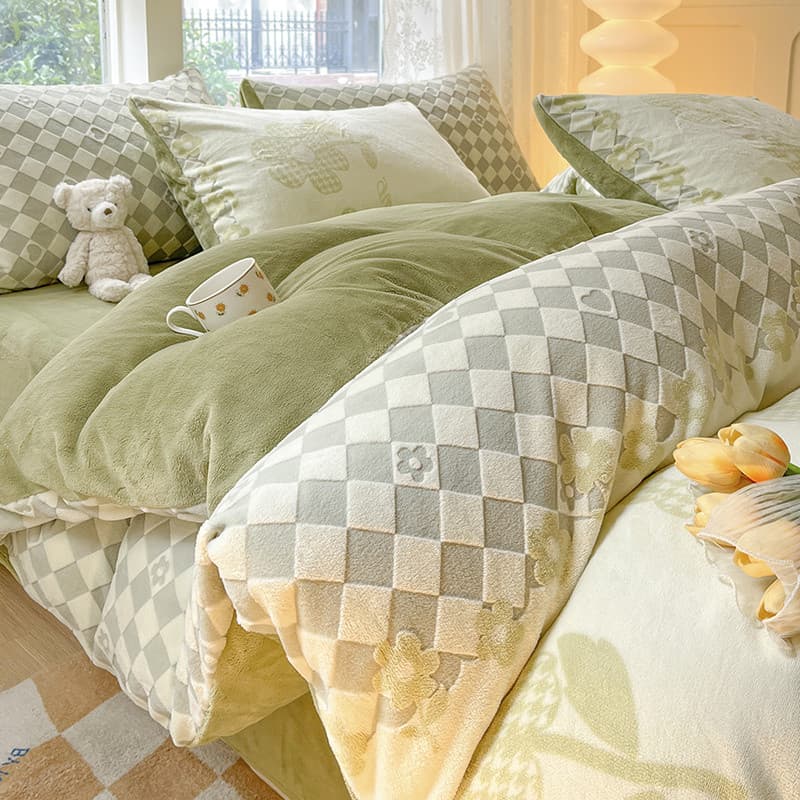 Inverno flanela pele-amigável quente conjunto de quatro peças sorte flor esculpida velo cama doméstico velo folha de trê