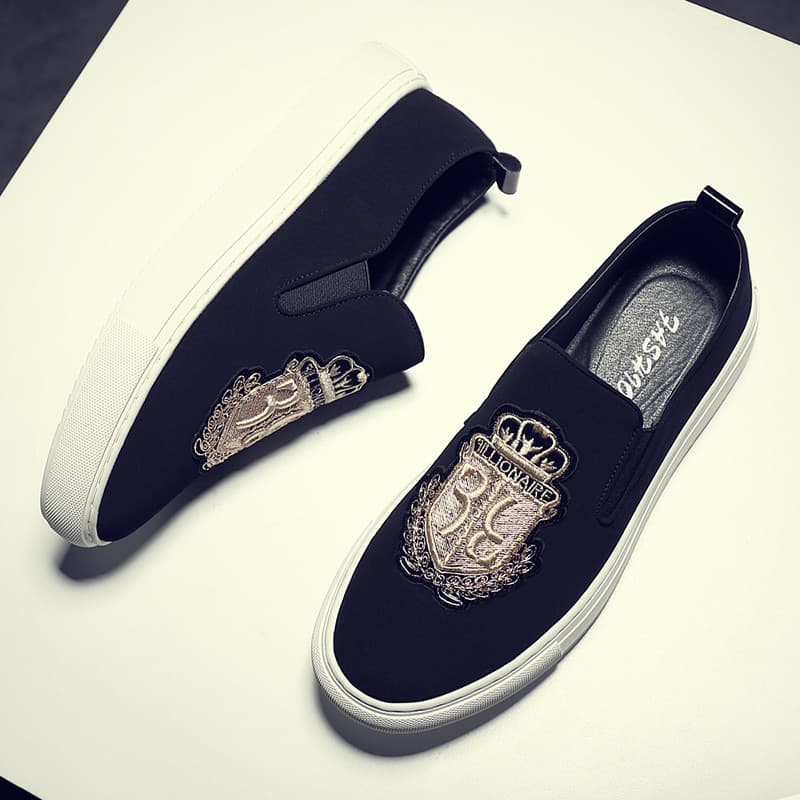 Sapatos casuais masculinos de luxo leve na moda deslizamento em sapatos masculinos coreanos moda All-Match mocassins lev