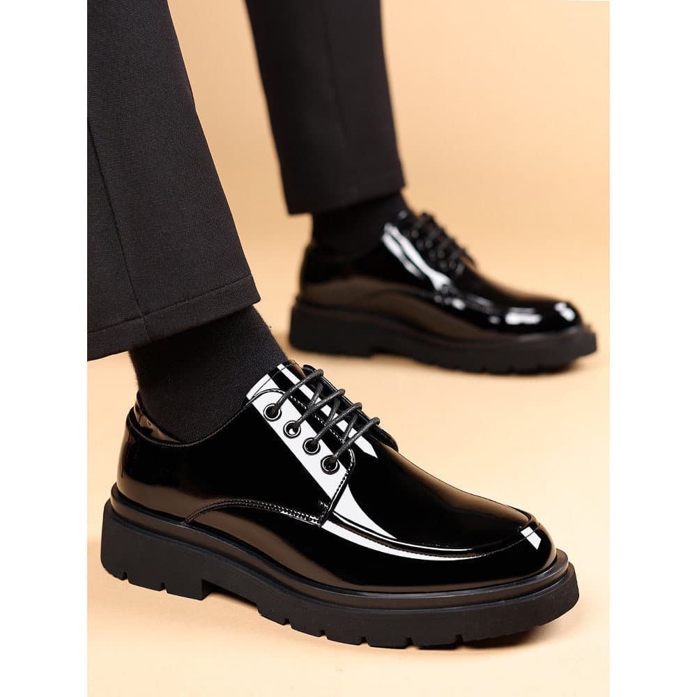 Outono inverno sapatos de couro masculino couro brilhante juventude estilo britânico sola grossa aumentada negócios High