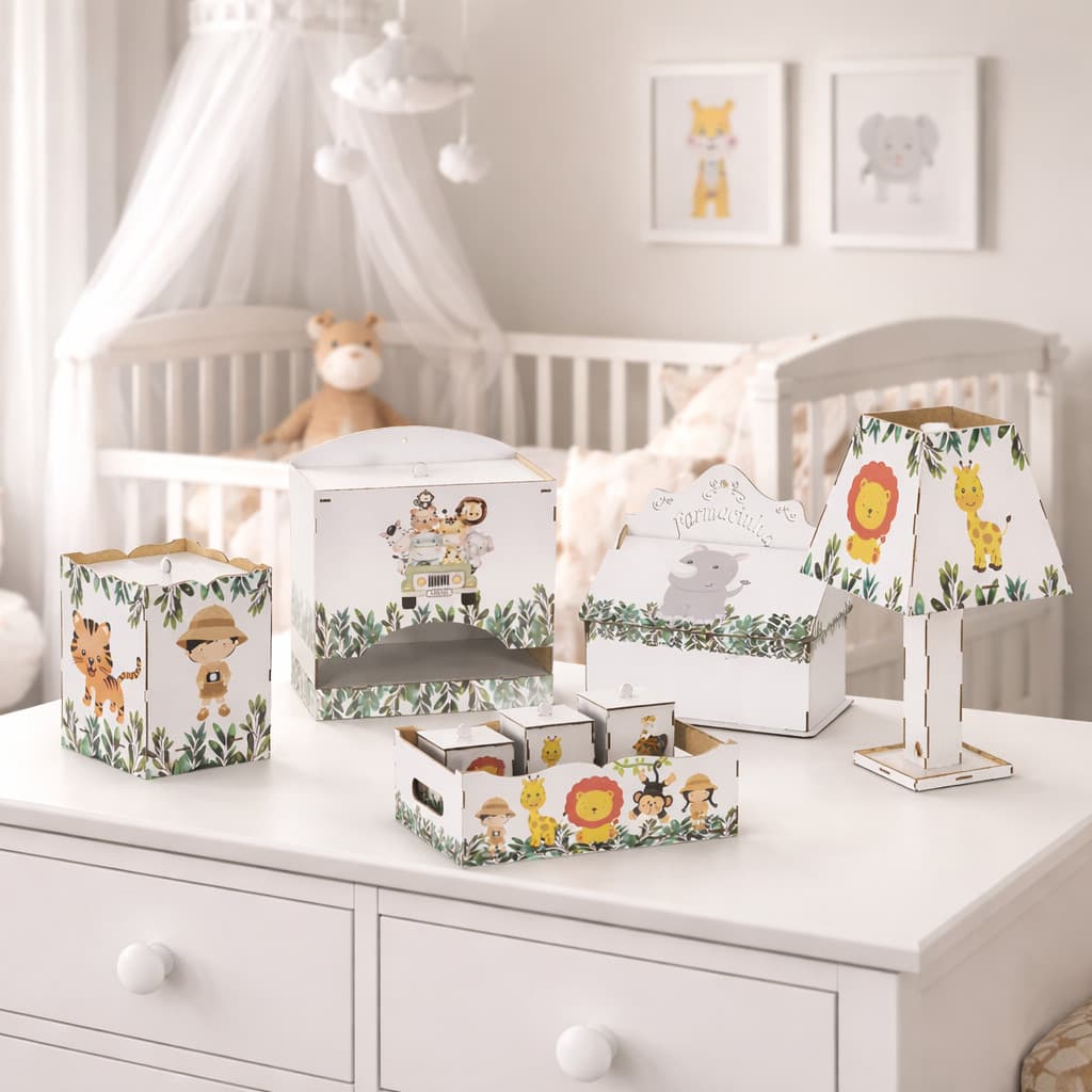 Kit de Enfeite e Organização Safari – Lixeira, Abajur e Porta Fraldas em MDF