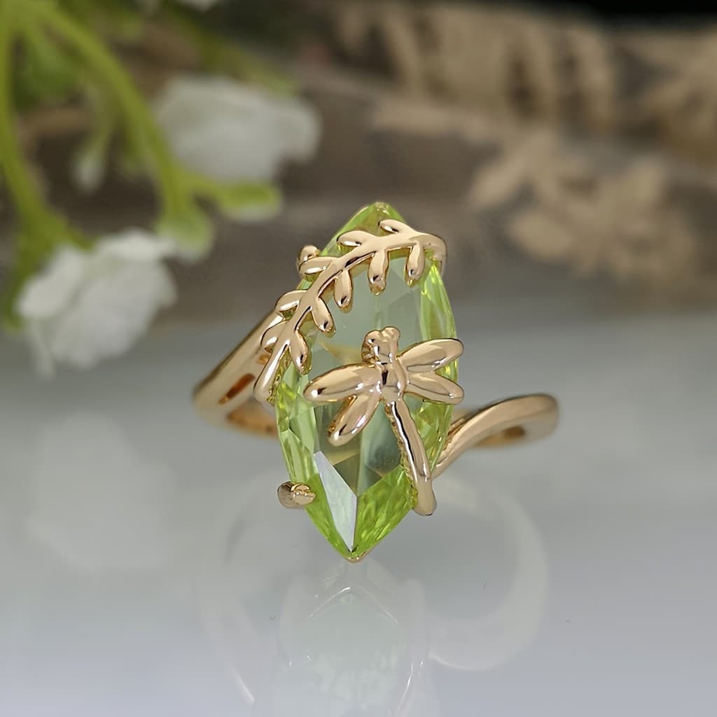 Chic Dragonfly Ring with 14K Gold Plating & Sparkling Oval Zirconia – Perfect Anniversary/Birthday Jewelry Gift