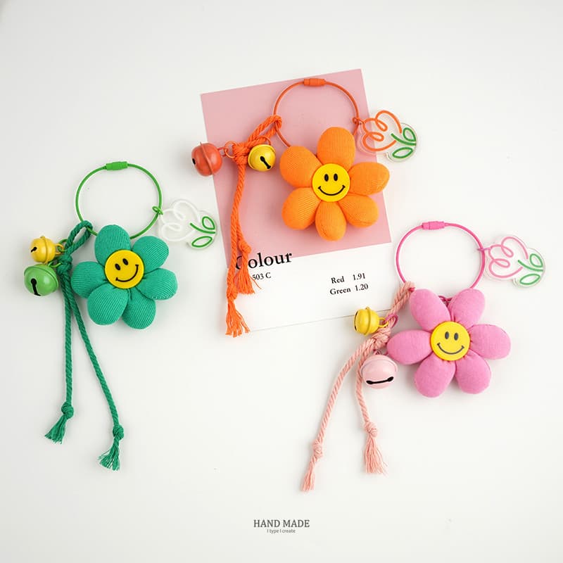 Coreia Dongdaemun bonito margarida girassol Smiley Face chaveiro pingente ins estilo fivela redonda combinando saco ping