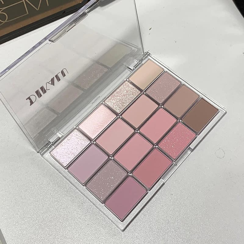 Coreano baixa saturação diária paleta de sombra Nude Tuning leite chá castanha marrom fosco terra cor iluminando deitado