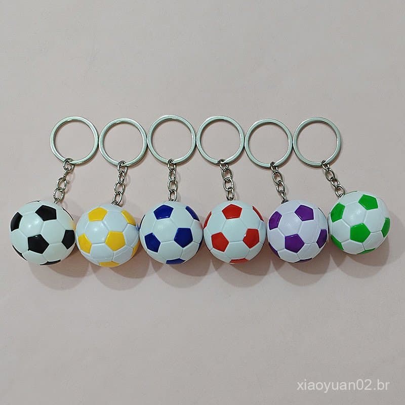 Acessórios de chaveiro de simulação de artigos esportivos populares, mini presentes, pequenos pingentes com tema da Copa