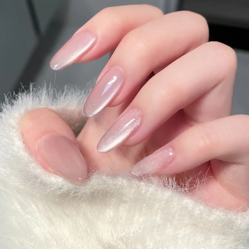 Olho de gato usando unhas amêndoa unhas luz rosa clareamento Natural médio longo High-End Manicure falso prego remendo d