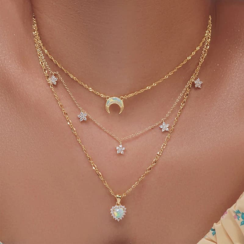 Colar de liga metálica com pingente longo de cristal, joia feminina, design de nicho de alta qualidade, corrente de clav
