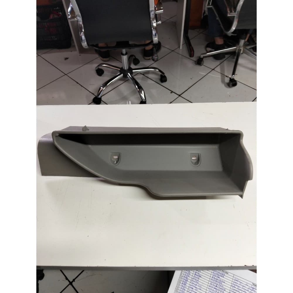 Moldura Porta Objetos Soleira Chevrolet Zafira Original Beje