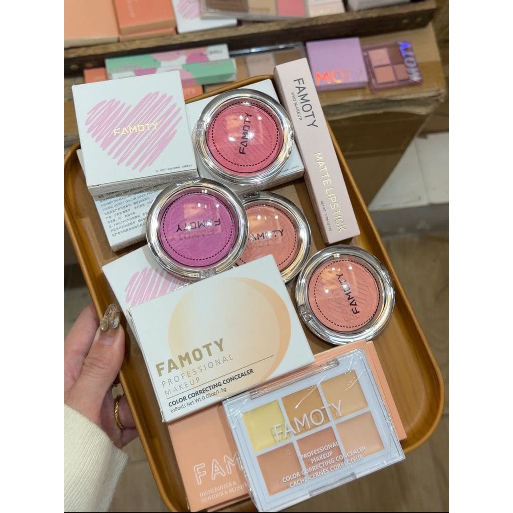 FAMOTY [Obtenha 10 peças!]Maquiagem Facial!!Paleta de sombras para os olhos Destaque Blush Contorno Etc.!