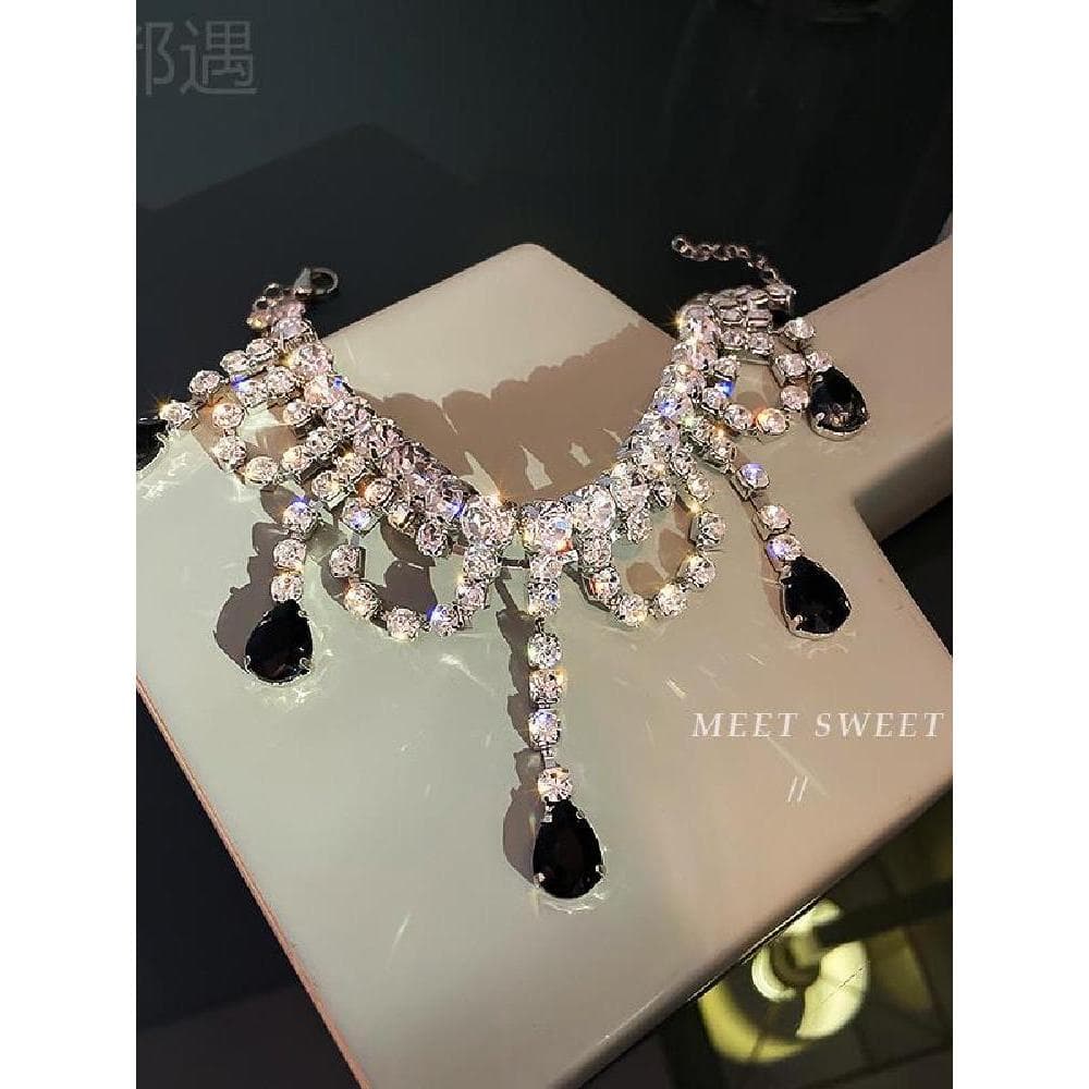Luz Design de luxo diamante colar colar exagerado strass High-End colar clavícula corrente vestido acessórios colar femi