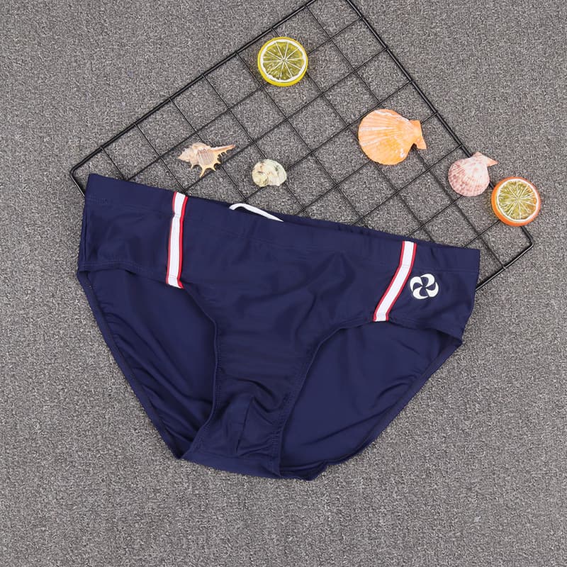 Pequeno com desconto moda triângulo Shorts de natação masculino verão praia surf maiô de secagem rápida adulto troncos d