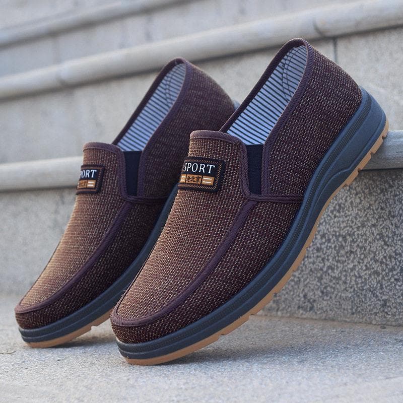 Sapatos de pano antigos de Pequim masculinos respiráveis 2026 novo estilo de meia-idade idosos sapatos de pai leves de c