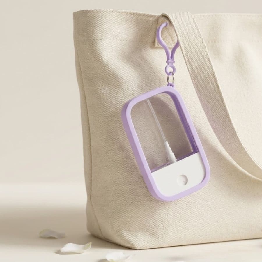 Frasco Spray Portátil Macaron Cartão com Capa de Silicone e Gancho Inferior - Roxo - 1 unidade - Rizzo