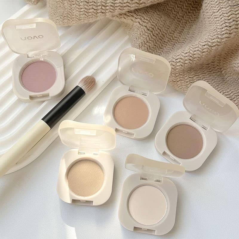 Sombra monocromática alemã 14 fosca suave amêndoa leite chá cor Nude Base Natural All-Match deitado bicho da seda mancha