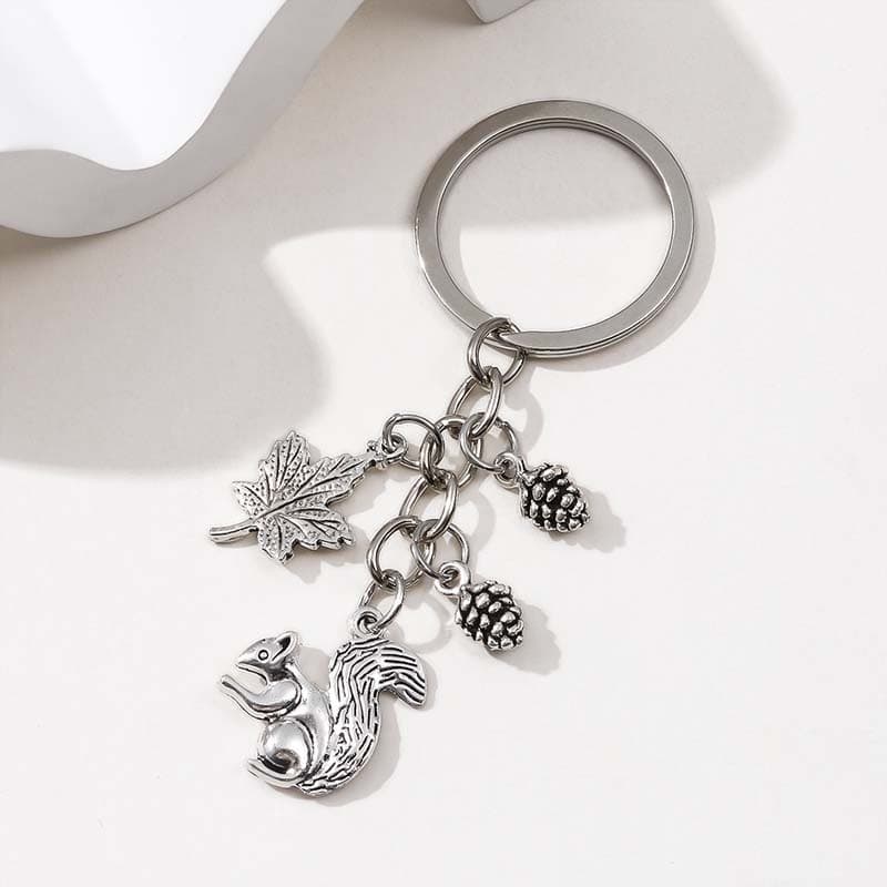 1pc Dos Desenhos Animados Esquilo Maple Leaf Pinha Tira Cor Chaveiro Animais Adoráveis Planta Para Mulheres Homens Artes