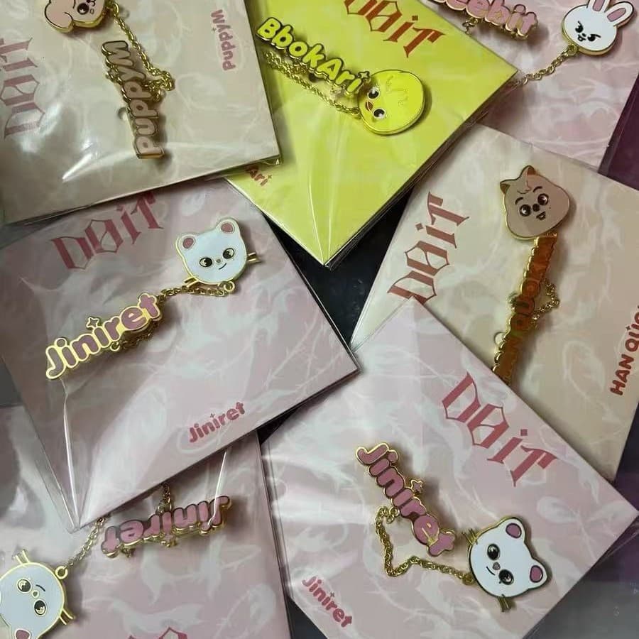 Kpop Idol Stray Kids Broche De Lapela Criativo , Adorável E Doce skzoo