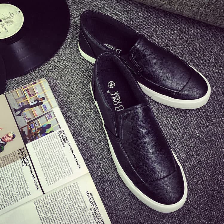 Primavera à prova dwaterproof água superfície de couro deslizamento-em sapatos masculinos baixo-topo salto plano capa pé