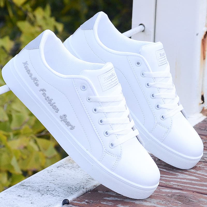 2025 novo estilo sapatos masculinos verão respirável sapatos casuais All-Match baixo-Top estudante sapatos esportivos ma