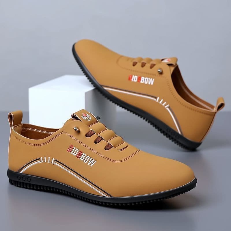 2026 Nova Chegada Masculina Negócios Sapatos De Couro Casuais Fino Sola Macia Leve Deslizamento Em Ervilhas