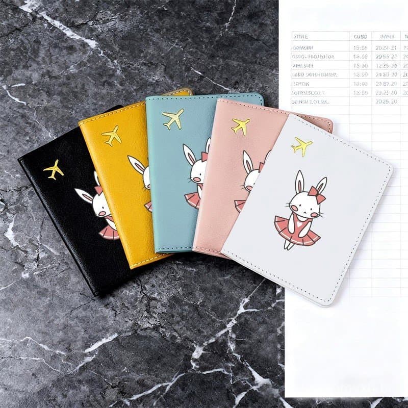 Capa de passaporte em PU com design de coelho branco fofo, peça única, disponível em várias cores, design minimalista co
