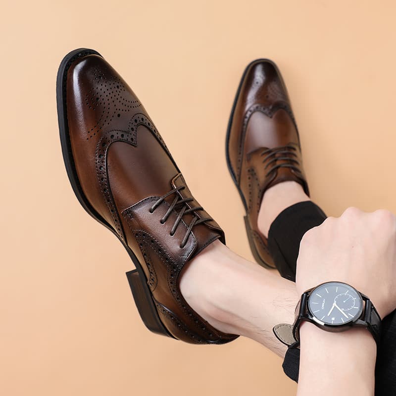 Primeira camada de couro 2026 novo estilo bloco de couro genuíno esculpido sapatos de couro masculino negócios Formal We