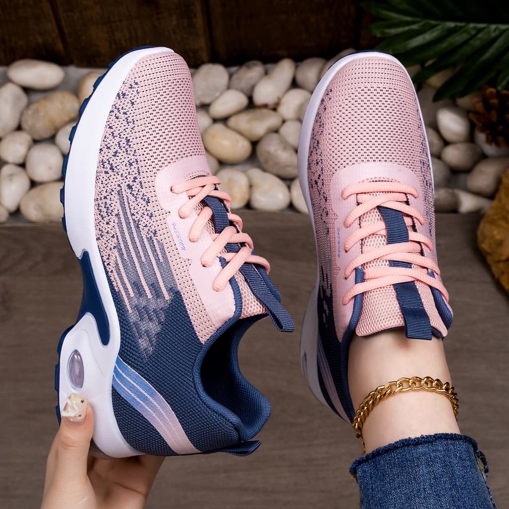 Sapatos femininos primavera verão novo estilo antiderrapante All-match sapatos casuais voando tecido respirável tênis de