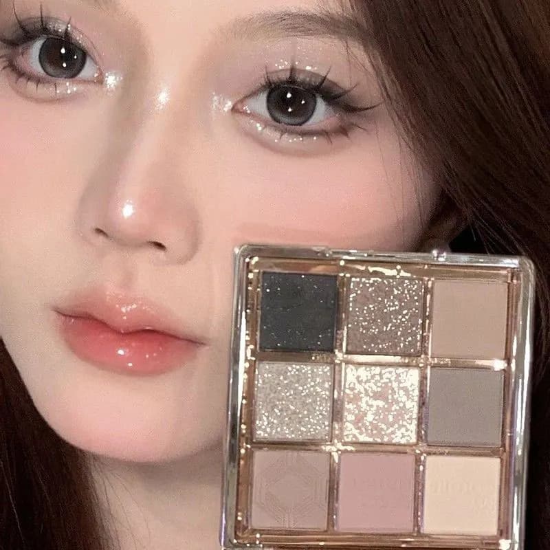 Novo produto paleta de sombras vitrificadas de 9 cores ins contorno de alto brilho paleta multifuncional fosca cor terra