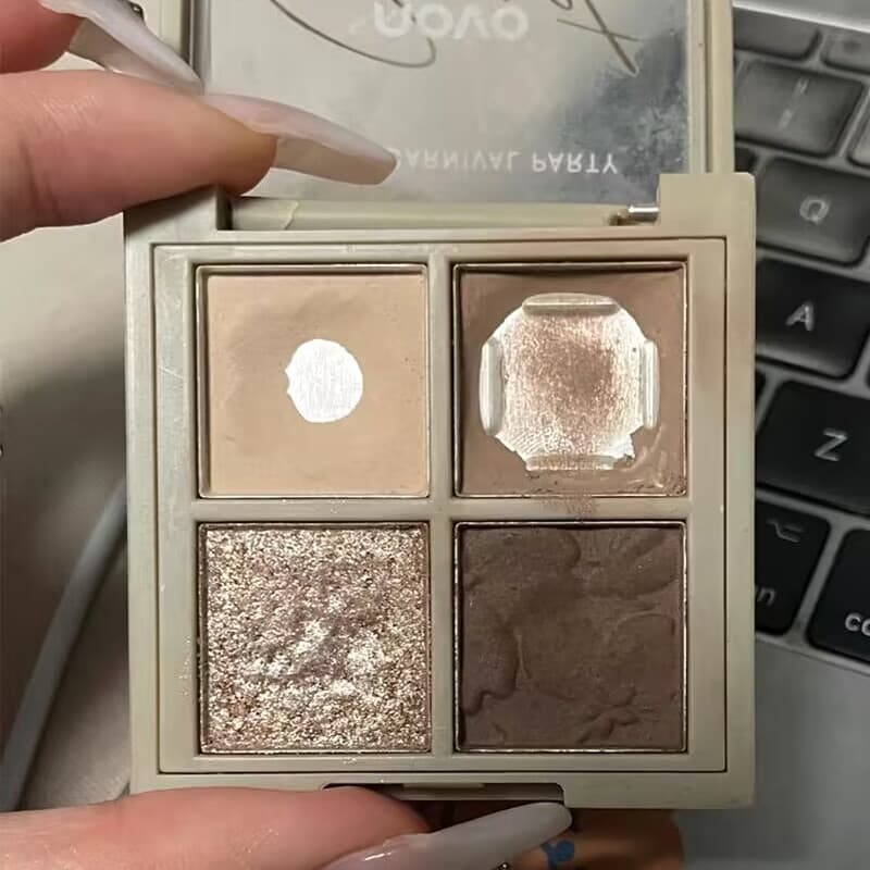 Novo paleta de sombras paleta de cimento de quatro cores cor terra maquiagem esfumaçada 2023 venda quente rosa seca genu