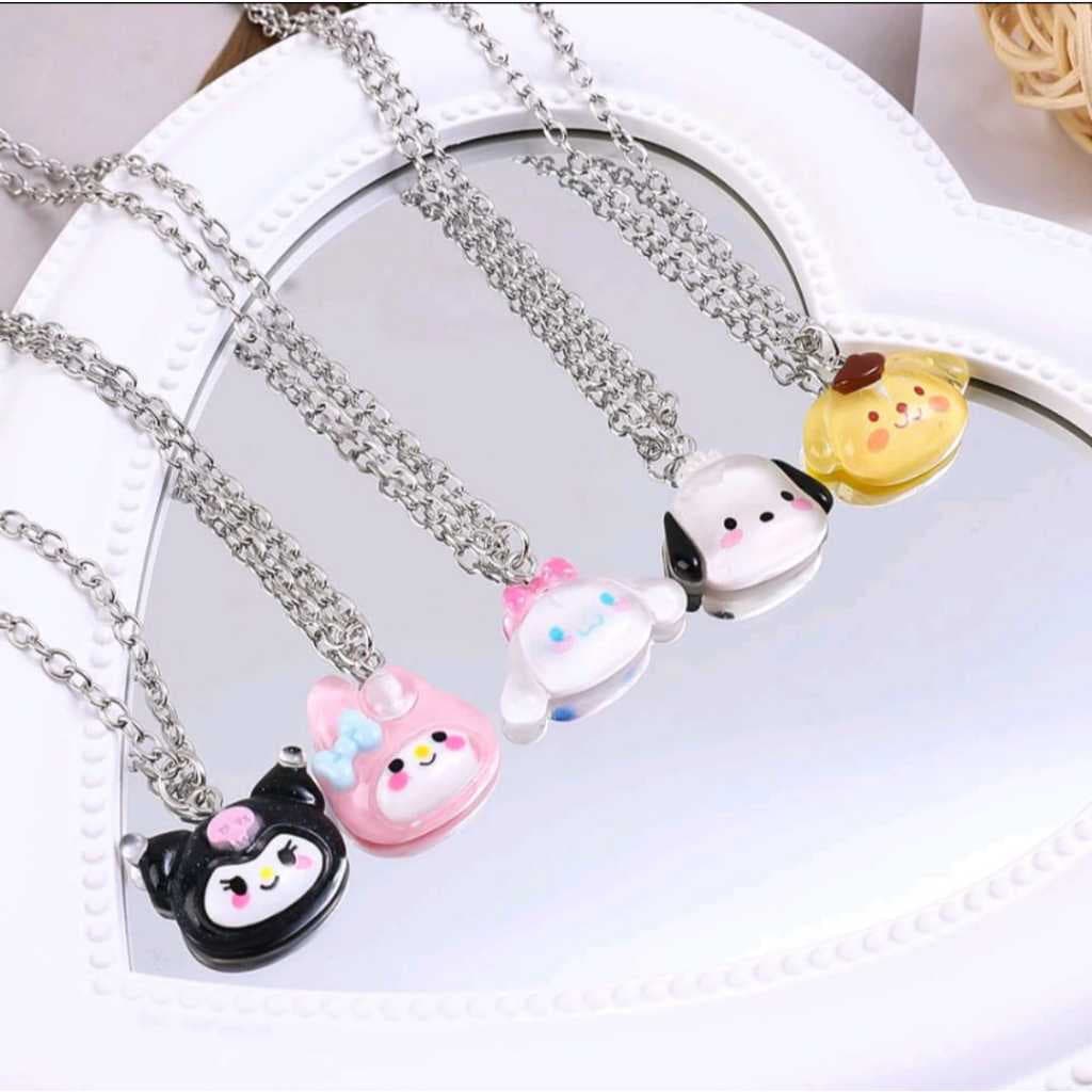 Colar Gatinha Kitty Aço Inoxidável Pingente Resina com Glitter Kawaii Fofo Aesthetic Presente