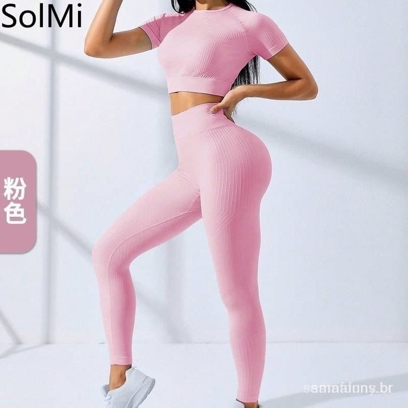 Primavera e verão novo top de manga curta sem costura Peach skinny quadril yoga exercício conjunto de corrida fitness fe