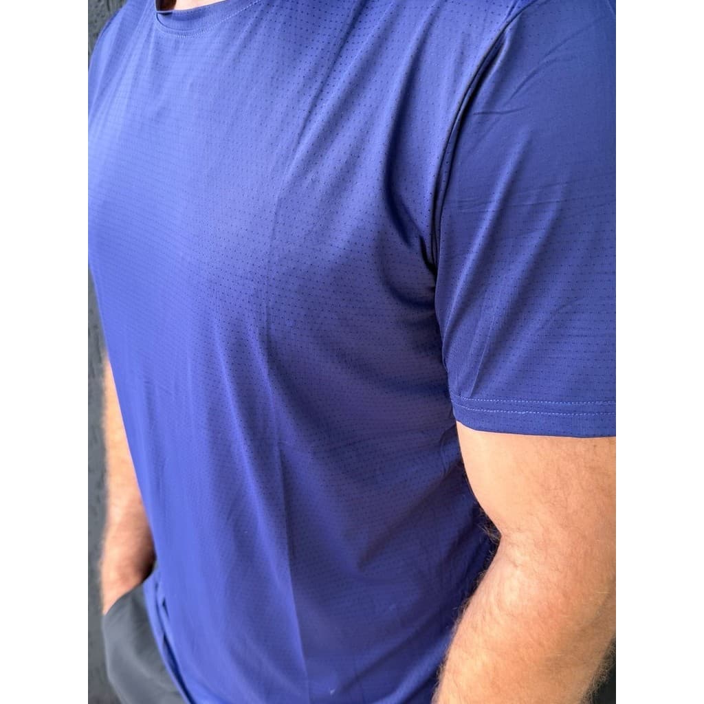 Camiseta Masculina Furadinha Respirável Academia