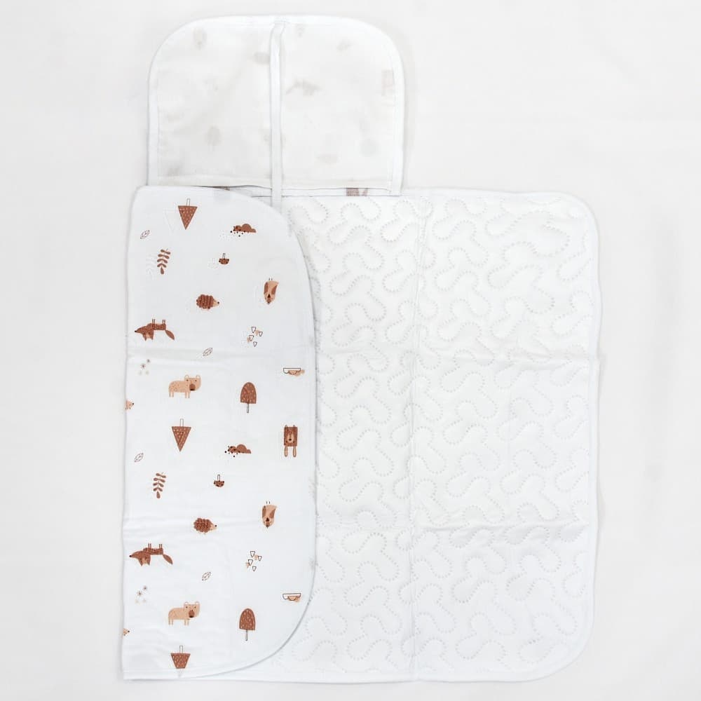 Trocador Portátil Impermeável Forest Friends Estampado Branco