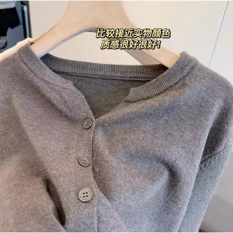 100% sem Pilling macio ceroso pele-amigável camisola de malha Cardigan versão coreana com decote em V solto curto exteri