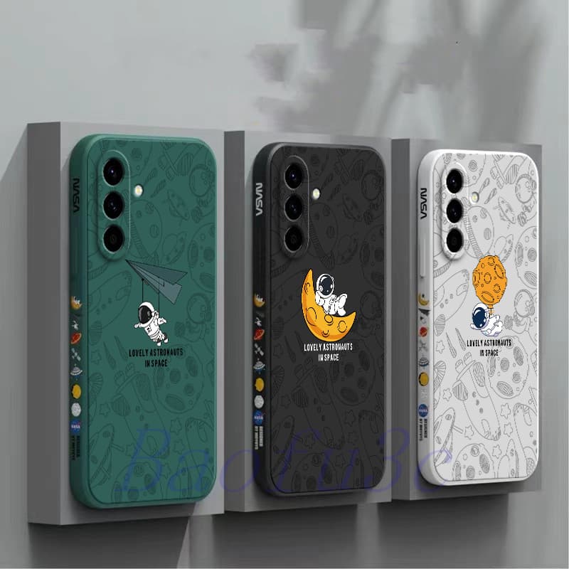 Capa Samsung A57 5G/A37/A27/A17/A16/A26/A36/A56 5G Nasa Astronaut De Telefone TKR