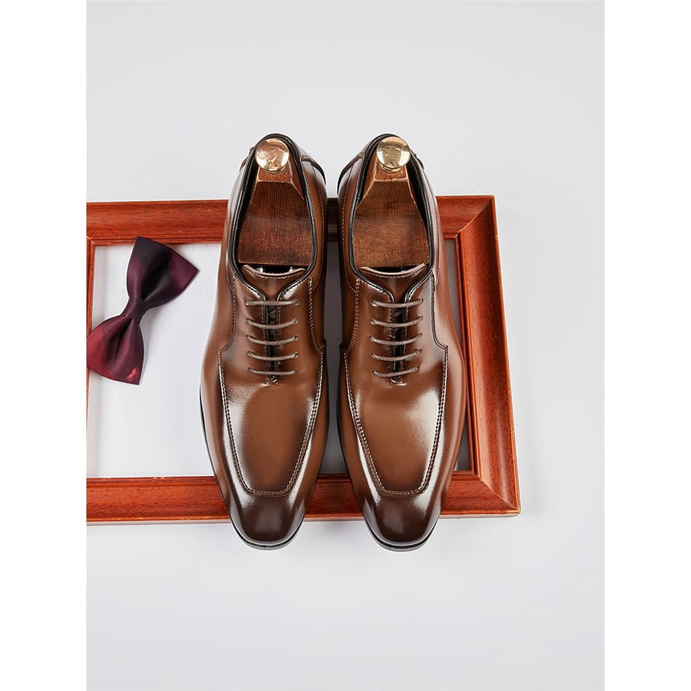 Estilo britânico 2026 novo estilo artesanal rendas dedo do pé quadrado Oxford sapatos de negócios Formal Wear sapatos de