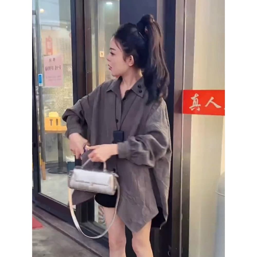 Estilo coreano Design Irregular nicho camisa feminina primavera outono novo estilo Harajuku estilo solto capa carne comp