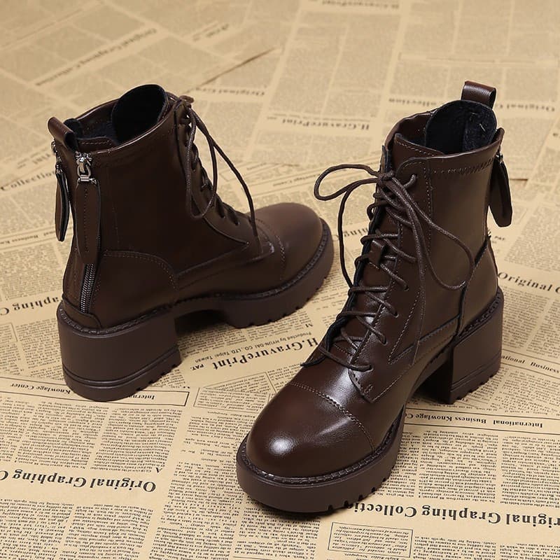 Botas curtas estilo britânico 2025 no atacado, botas femininas elegantes com novo design slim-fit, botas de outono e inv
