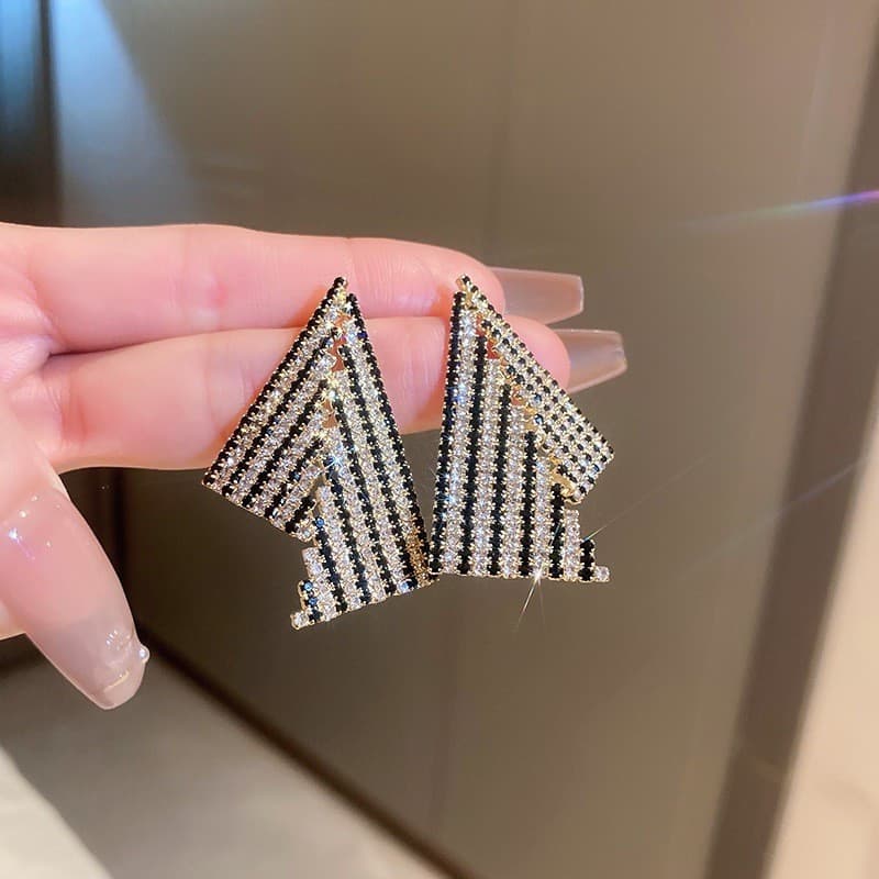 Novidades: Brincos Luxuosos Artesanais com Diamantes Exagerados, Estilo Europeu e Americano, para Mulheres, Luxo Leve Vi