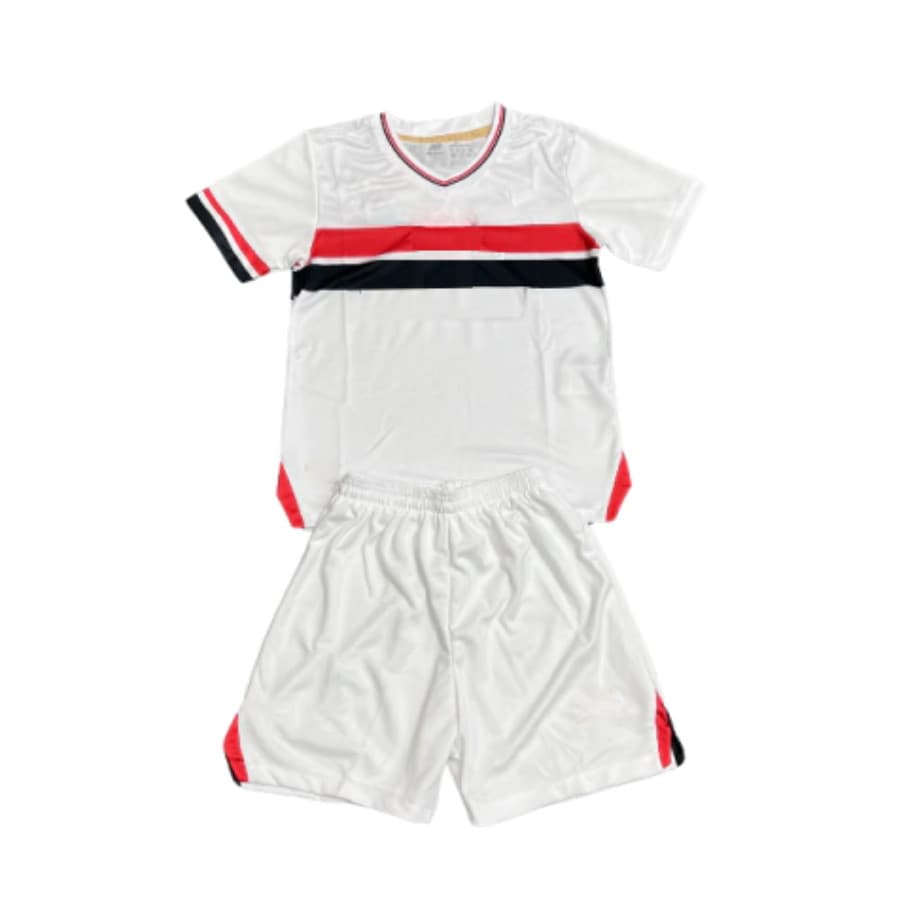 LIQUIDAÇAO Oferta Kit Infantil Futebol Camisa Short Masculino Para Jogo Leve
 Escudo Bordado Promoção