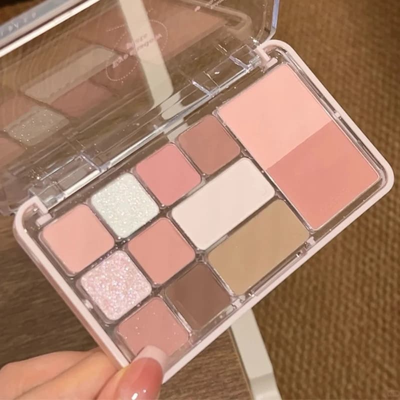 Paleta de pó abrangente de coração batendo!Estilo coreano puro desejo fosco perolado integrado sombra contorno Blush por